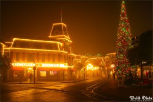 Fog rolls into Disneyland in California - December 13, 2010
