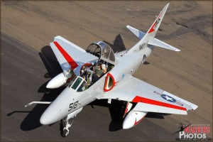Lyon Air Museum - TA-4E_Skyhawk